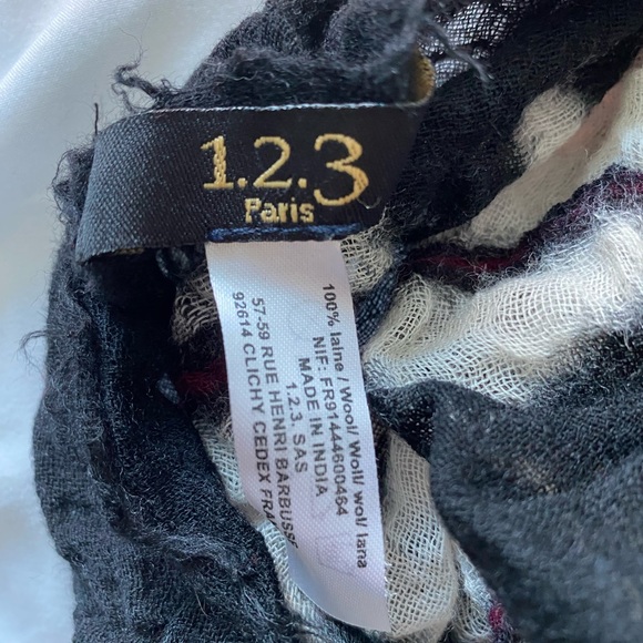 NWOT 100% wool burgundy, blk & white scarf. Purchased in Paris! Perfect cond $10 - Picture 3 of 6